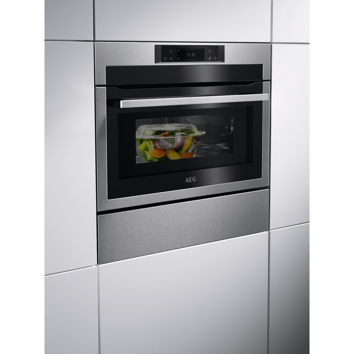 AEG - Compacte oven - KME721880M