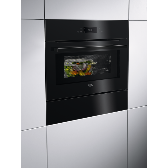 AEG - Compacte oven - KMF768080B