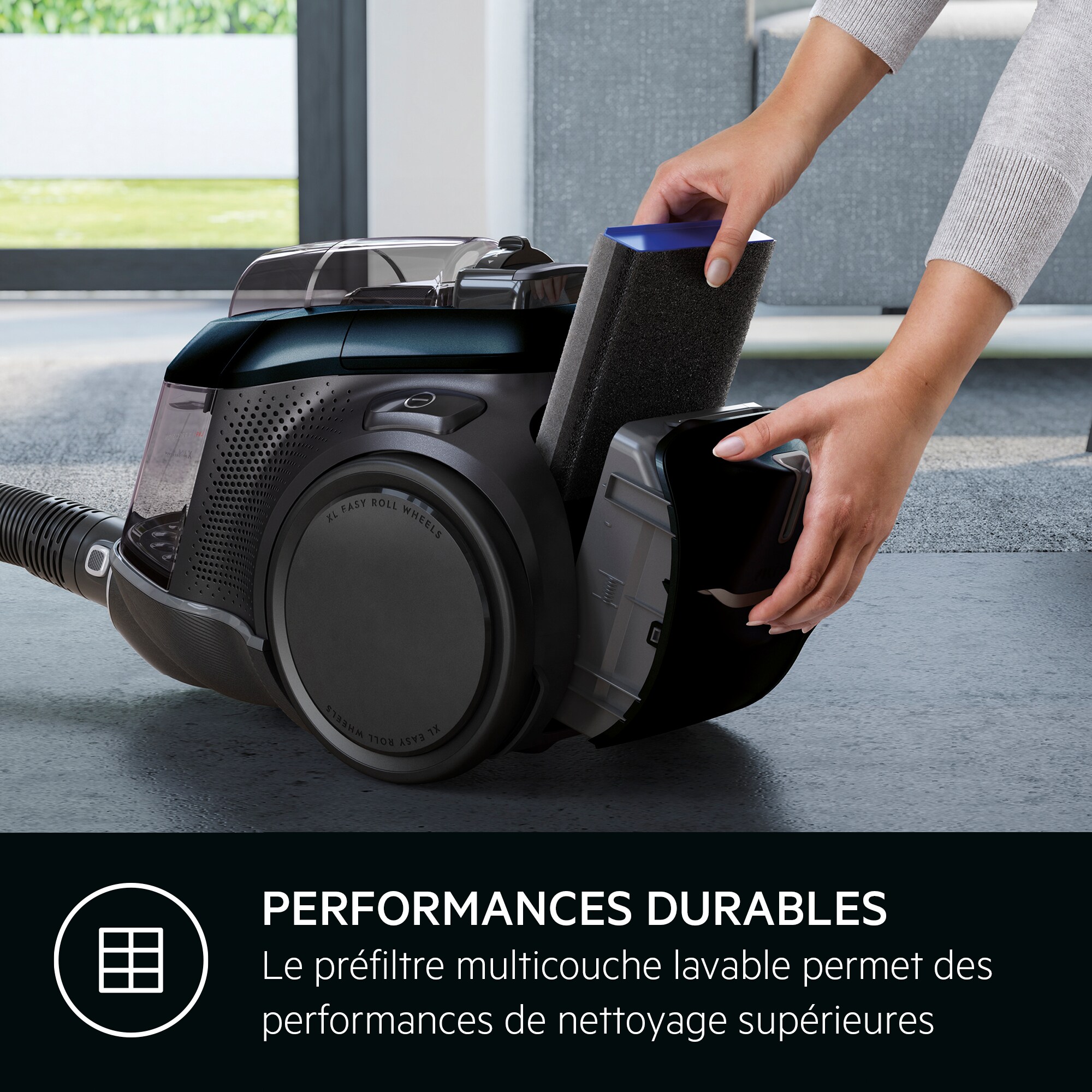 AEG - Aspirateur sans sac - LX9-3-STM