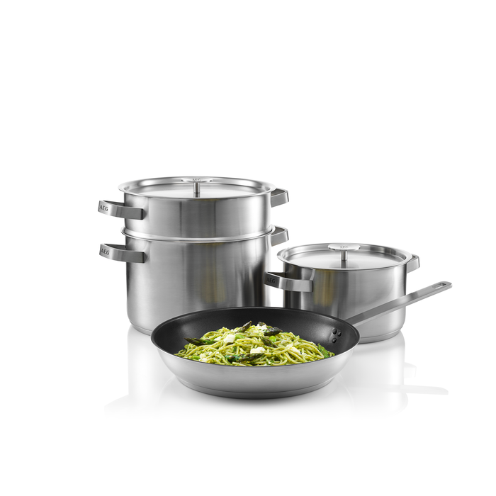 AEG - Set de casseroles - A4SS